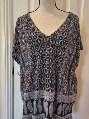 Lucky Brand Navy and Pink Paisley V-Neck Tunic Large